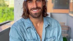 Alejandro, el cámara de 'Socialité' que ya enamoró a otra famosa antes que  a Anabel Pantoja: "Me gusta Anabel"