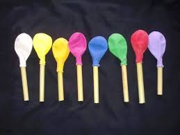 Resmi Bayramlarda Satilirdi Baglanti Yerlerinde Renkli Kus Tuyleri Olurdu Ucan Balon Ucup Gider Bunun Da Balonu Patlardi Elde Kargi Duduk Kalakalirdik Yerler