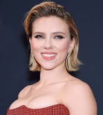 Mar 29, 2018 · johansson married canadian actor ryan reynolds in september 2008, in a small ceremony in british columbia, canada. Scarlett Johansson Wiki Age Height Husband Family Biography More Famous People Wiki