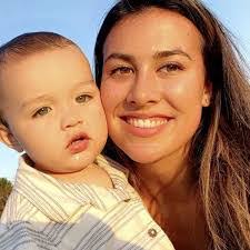 Alina Hudson's Instagram, Twitter & Facebook