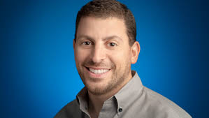 Forward puts Apple Store shine