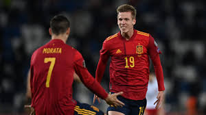 Auch wenn die spanische elf in den letzten jahren etwas schwächelte, bleiben die zwei. Spanien Bei Uefa Euro 2020 Alles Zum Kader Trainer Trikot Spielplan Erfolge Fussball Bild De