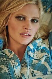 Paris metro was the first person to discover lara when she. 660 Lara Stone Ideen Lara Stone Fashion Models Models