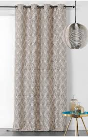 Coupez le tissu de votre doublure de façon à ce qu'elle mesure 15 cm de moins en hauteur et 10 cm de moins en largeur. Rideau Lutecia Tissu Upcycle