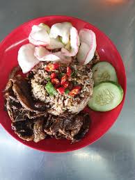 Selain resepi kambing bakar sambal kicap ni, saya pernah kongsikan resepi kambing bersama sos lada hitam. Restoran Cik Tri Sahara Kambing Bakar Nasi Goreng Kambing Facebook