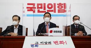 현 국민의힘 계파 상황 요약. êµ­ë¯¼ì˜íž˜ ì§€ì§€ë„ 30 ì•„ëž˜ í•˜ë½ì„¸ ë¯¼ì£¼ë‹¹ì€ ì†Œí­ ì˜¬ë¼ ì‹œì‚¬ì €ë„