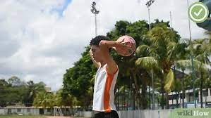 Cara melakukan lemparan ke dalam/throw in pada permainan sepak bola.#lemparankedalam#throwin#pjok#sepakbola. Cara Melakukan Lemparan Ke Dalam Di Permainan Sepak Bola Wikihow