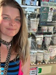 Outside is snowing HARD! It's freezing cold 🥶 inside the Rice & Shine food  trailer. Sorry patrons, I think I will have to close the business today.  Stay warm everyone!