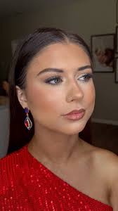 And no, I will not put makeup all over your body to fix your spray tans if  it gets messed up! Plz take your attire very seriously 🤣🫶🏻