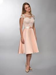 Dann ist natürlich auch das brautkleid für's standesamt eine. Brautkleider Standesamt Hochzeitsanzuge Saray Brautkleider