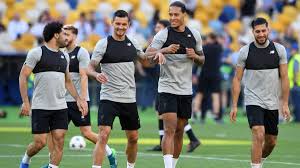 Lucas vázquez, militao, nacho, mendy,; Alineacion Real Madrid Liverpool El Liverpool Es Tres Anos Mas Joven As Com