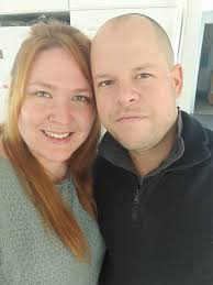 Can the rear wing be programmed to stay closed?