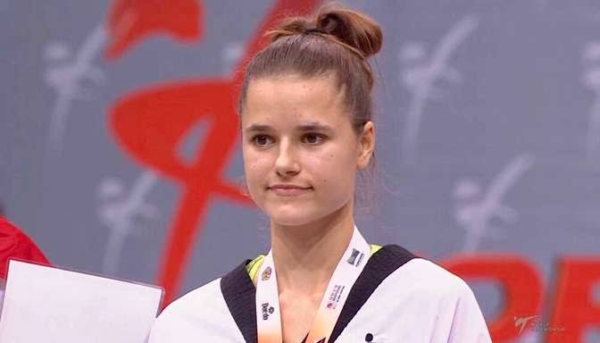 Bijusī teikvando cīkstone Inese Tarvida kļuvusi par māmiņu | tv3.lv