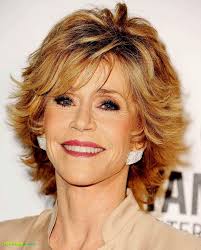 Es gibt viele frauen frisuren mittellang ab 50trends für langes und kurzes haar, aber stile, die mit langem haar verschmelzen, können bei kurzen haaren nicht gut funktionieren. Frisuren Frauen Ab 50 Mittellang 2021 Short Hair Styles Hair Styles Hairstyles For Thin Hair