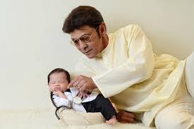 Lagu jamal abdillah terbaru gratis dan mudah dinikmati. Singer Jamal Abdillah Says Raising Two Babies At 62 Is Tiring The Star