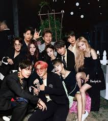 01/6bts's v to blackpink's rosé: Would A Bts Blackpink Collab Be The Biggest Thing In Kpop K Pop Allkpop Forums