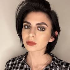 Email Address of @stephaniedellairabeauty Instagram Influencer Profile