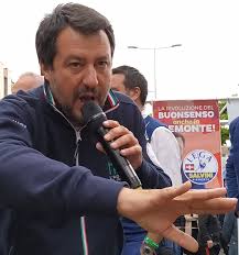 Due sono stati raggiunti da colpi di un'arma da. Xfocbswtajayim