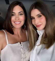 Miss Venezuela : Paraiso De Reinas