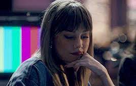 I want to role as ester exposito for anyone (i.redd.it). Dumb Bitch Energy Ester Exposito Veneno Gif Pack Under The Cut
