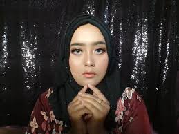 Maybe you would like to learn more about one of these? Inilah 55 Make Up Wisuda Anak Sma