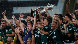 Estas são as predefinições do bicampeonato conquistado pelo palmeiras, 21 anos após o primeiro título. Palmeiras Faz A Festa Com Titulo Da Libertadores De Outro Mundo Goal Com