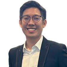 Feeling incredibly grateful to be recognised with the Distinction Award at  the 2024 Sales Achievers Council — and super honoured to be named the Top  Investment Advisor of the year!