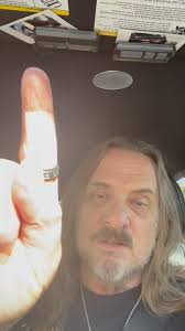 Happy Sunday to you! I'm coming to you from Nashville. I had to make sure  to get my video in as soon as I landed since Donnie and I are going to