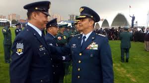 El ejército nacional de colombia es la fuerza militar terrestre legítima que opera en la república de colombia. Suboficiales De Las Fuerzas Militares De Colombia Ascienden A Los Maximos Grados Fuerza Aerea Colombiana