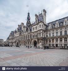 Selecione entre imagens premium de paris city hall da mais elevada qualidade. Frankreich Paris 1 April 2018 Hotel De Ville De Paris Paris City Hall Stockfotografie Alamy