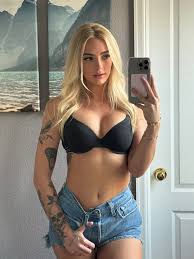 Brittney Lefevre's Explicit Sex - Feel the Heat