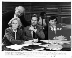 Glenn Close Robert Loggia Jeff Bridges And Jay Crimp In The Court Room In A Scene From The Film Jagged Edge 1985 Jagged Edge Jagged Robert Loggia