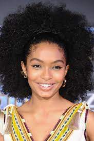 Lupita Nyong O S Black Panther Hairstyles Keep Getting Better Curly Hair Styles Hair Styles Yara Shahidi Hairstyles