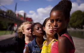 Basta con le polemiche su Mignonnes: le vostre figlie su TikTok fanno di  peggio | Rolling Stone Italia