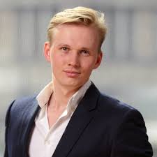 Charles Capel (@CharlieCapel)