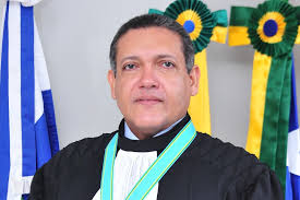 Foi o nome regimental escolhido por ele, apenas com os sobrenomes, para assinar suas decisões. Stf Nunes Marques Vai Decidir Sobre Foro De Flavio Bolsonaro Brasil Pleno News