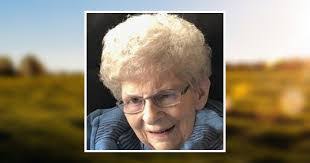 Ellen Olson's Instagram, Twitter & Facebook