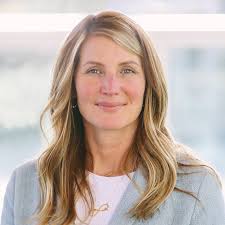 Melissa Hazelwood's Instagram, Twitter & Facebook