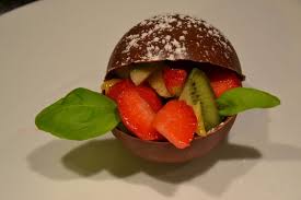 Corbeille De Chocolat Aux Fruits De Saison Fruits De Saison Recettes De Cuisine Alimentation