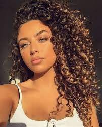 Perfectly Curly On Instagram Model Emeliebattah Curlyperfectly Perfectlycurly Curl Curly Hair Styles Naturally Curly Hair Tips Curly Hair Styles