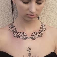 10 Necklace Tattoos That Prove Body Art Is The Best Accessory Necklace Tattoo Chest Necklace Tattoo Neck Tattoo