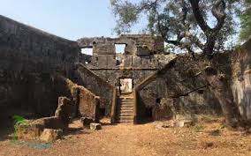 Mahim Fort – Historical Fort near Kelva ...