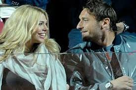 Questa pagina non è gestita da ilary. Ilary Blasi Bertemu Selingkuhan Francesco Totti