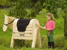 Tolles holzpferd in liebervoller handarbeit hergestellt von zauberhafte pferde. Toom Kreativwerkstatt Kinderpferd Grosser Onkel