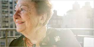 Fashion's Calendar Girl of 1941 and 2007