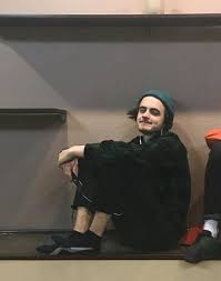 наш корабль идет ко дну помоги мне я утону Pin Ot Polzovatelya Infuzoriya Tuflya Na Doske Poshlaya Molly Pevcy Muzykanty Muzykalnye Ispolniteli