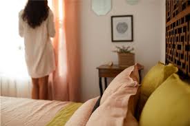 Cette matière naturelle convient à tous les styles de chambres à coucher. Linge De Maison En Lin Lave Fait En France Laurence Carroy Linge De Maison En Lin