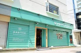 湘南らしく爽やかな外観 平塚のミュージックスタジオ 東京 神奈川で看板制作 トータルショップデザイン signpost ファサード デザイン ファサード デザイン