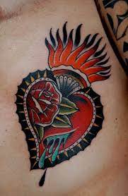 Pin By Ton Strang On Tattoo Love Old School Tattoo Designs Sacred Heart Tattoos Sacred Heart Tattoo