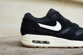 Nike Air Max 1 Essential Black Gum Eu Kicks Sneaker Magazine Nike Air Max Nike Sneaker Magazine